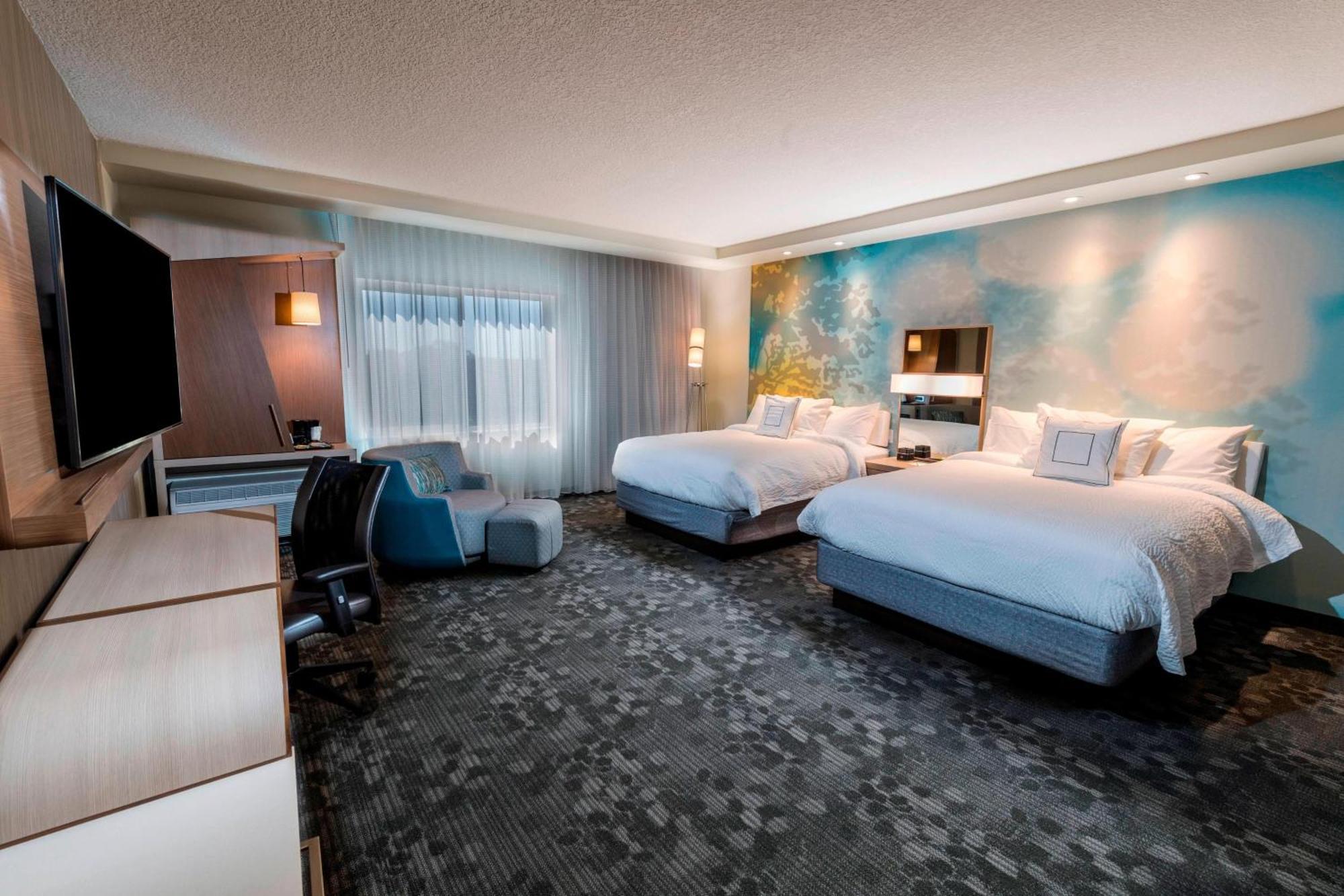 คอร์ตยาร์ด แทมปา นอร์ทเวสต์/เวเทอแรนซ์ เอ็กซ์เพรสเวย์ Hotel West Chase ภายนอก รูปภาพ